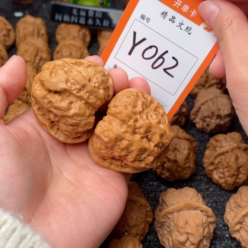 【闪购商品】把件桃核霸**爷43蛙蛙