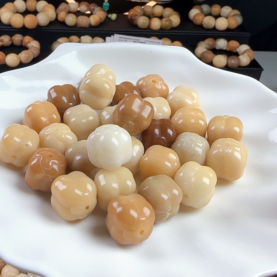 菩提根/象牙果手串瑕疵卡15大柿子8颗