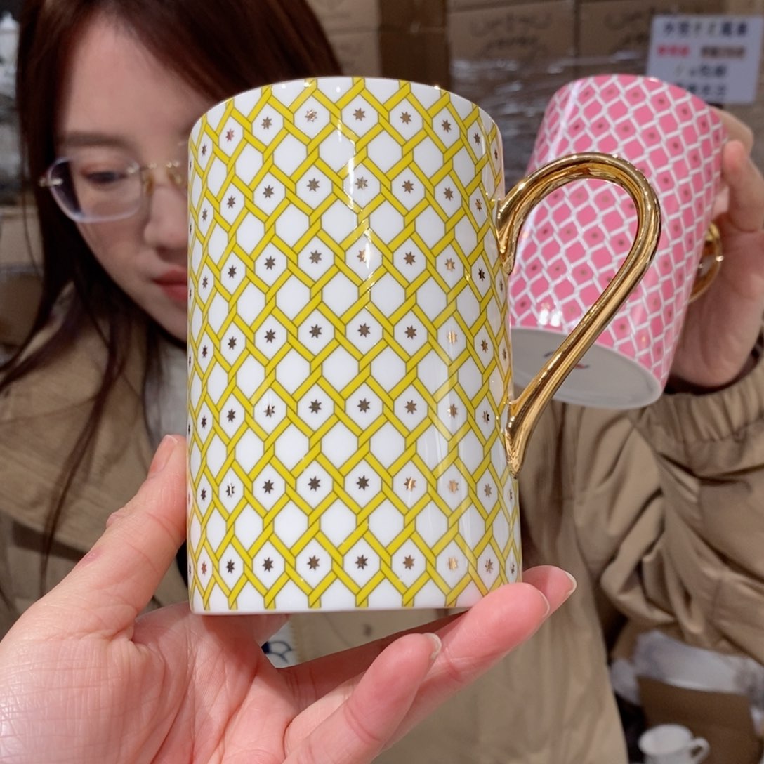 瓷鹅黄原单马克杯一个400ml微瑕