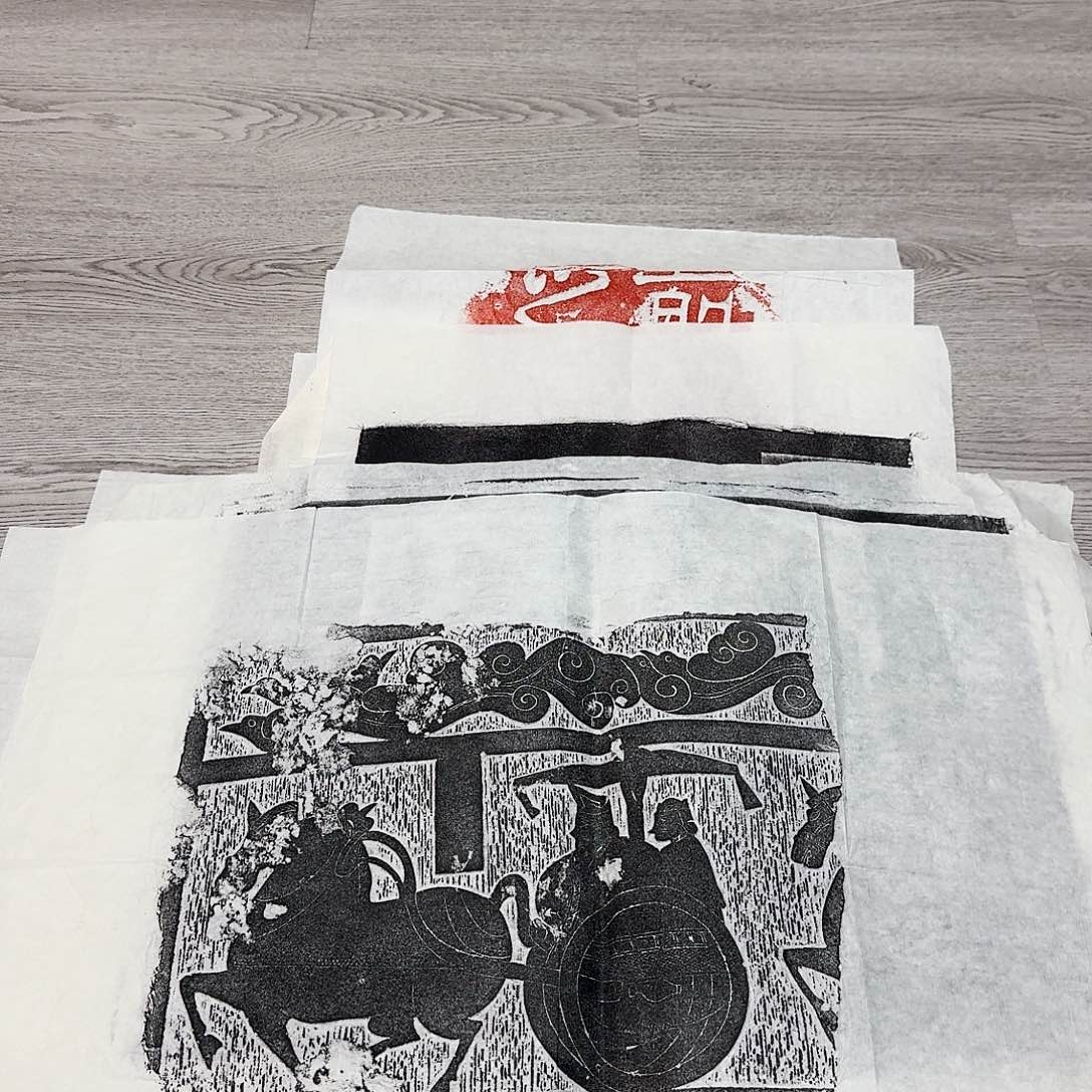 拓片用纸印石车马出行图