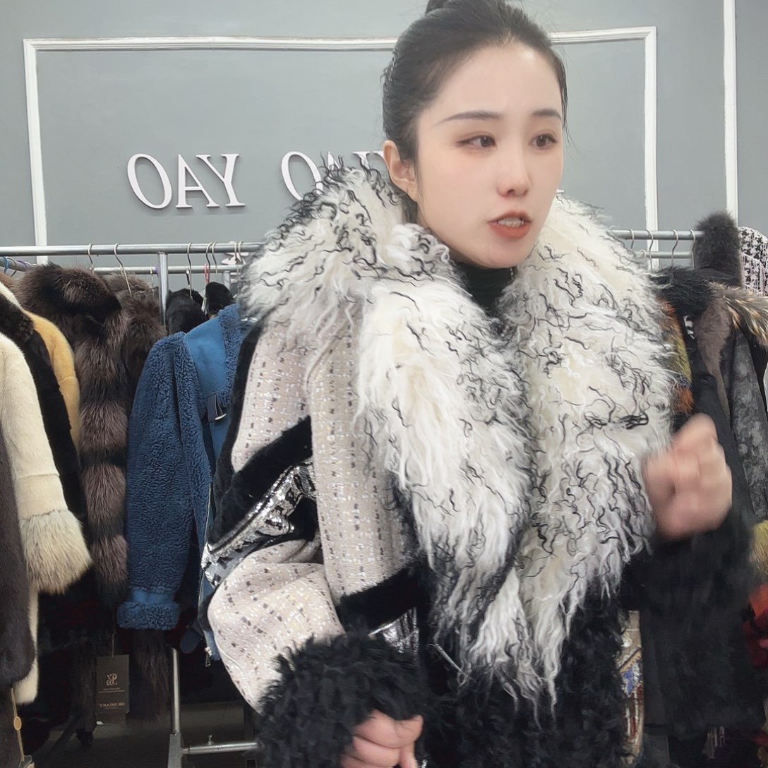 姚小妖家高端皮草