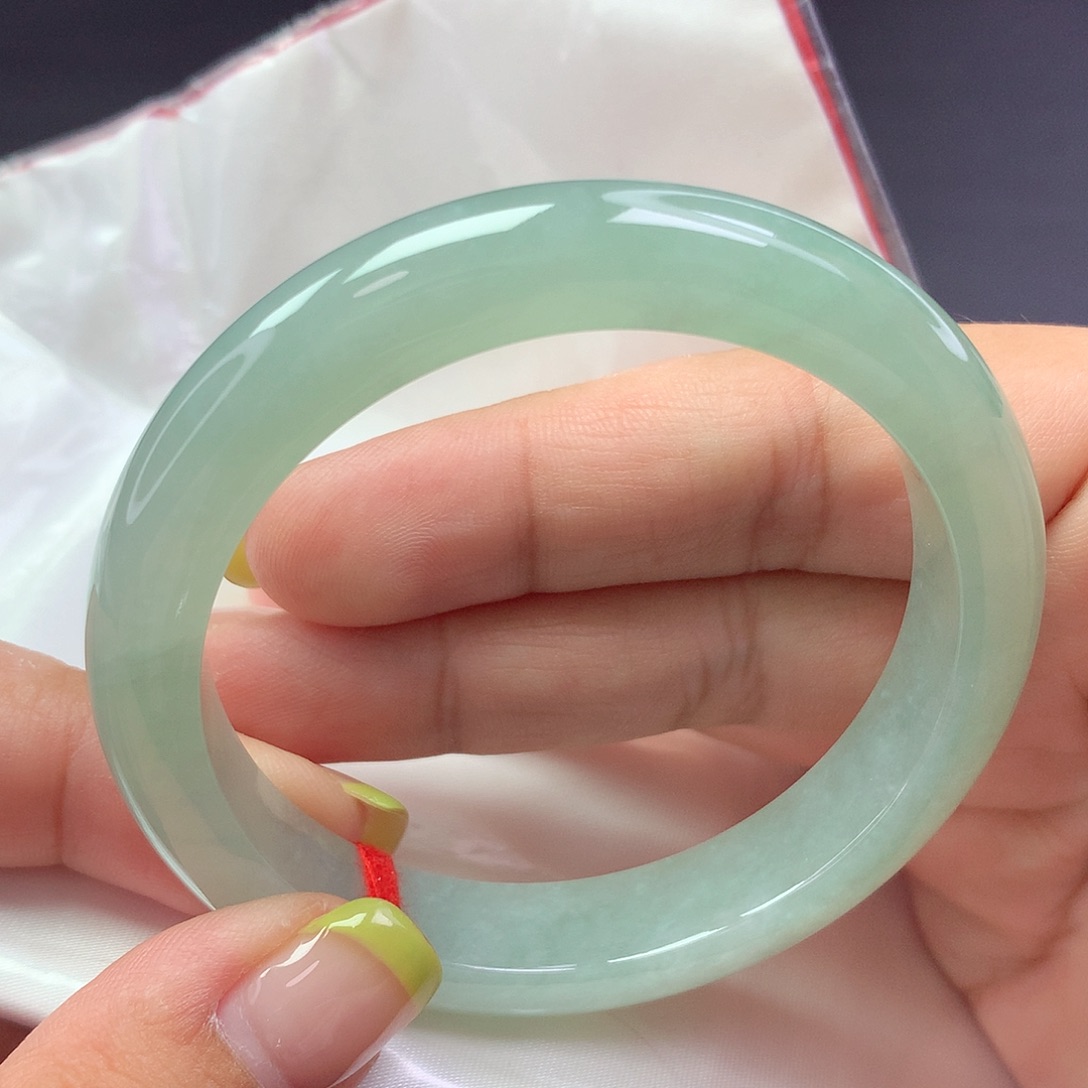 【闪购商品】翡翠手镯未镶嵌a 063000