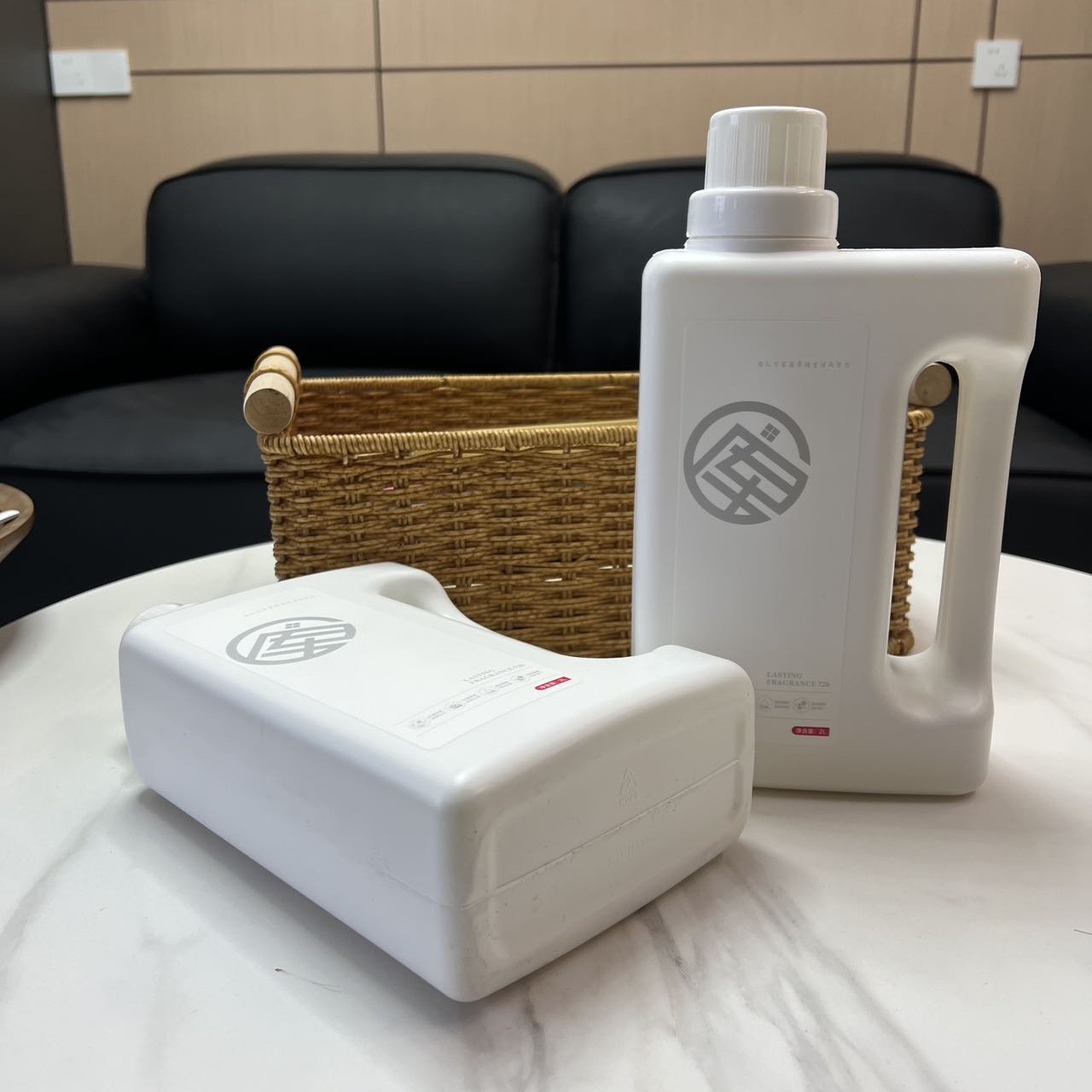 北库植萃香氛洗衣液大师香水味持久留香浓香型去污渍大桶装2000ml