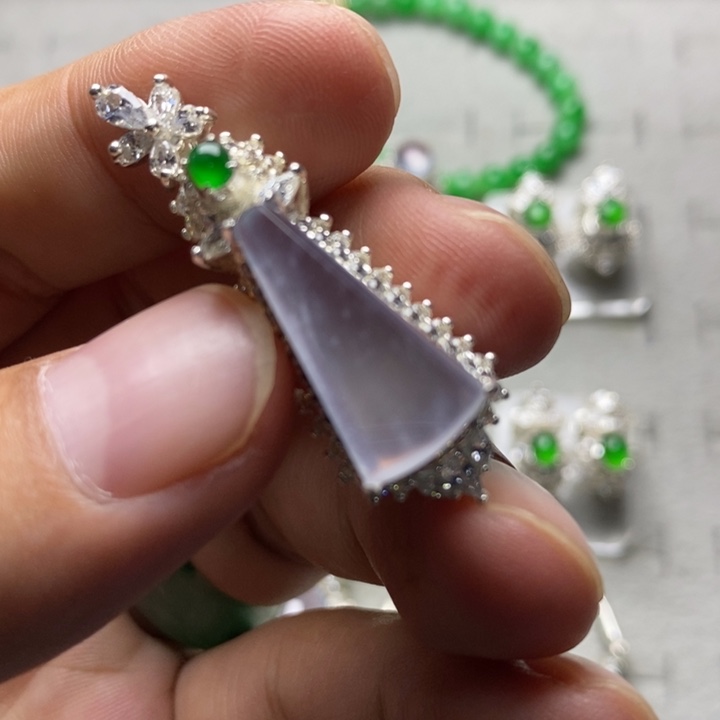 定制翡翠未镶嵌高冰玻20mm