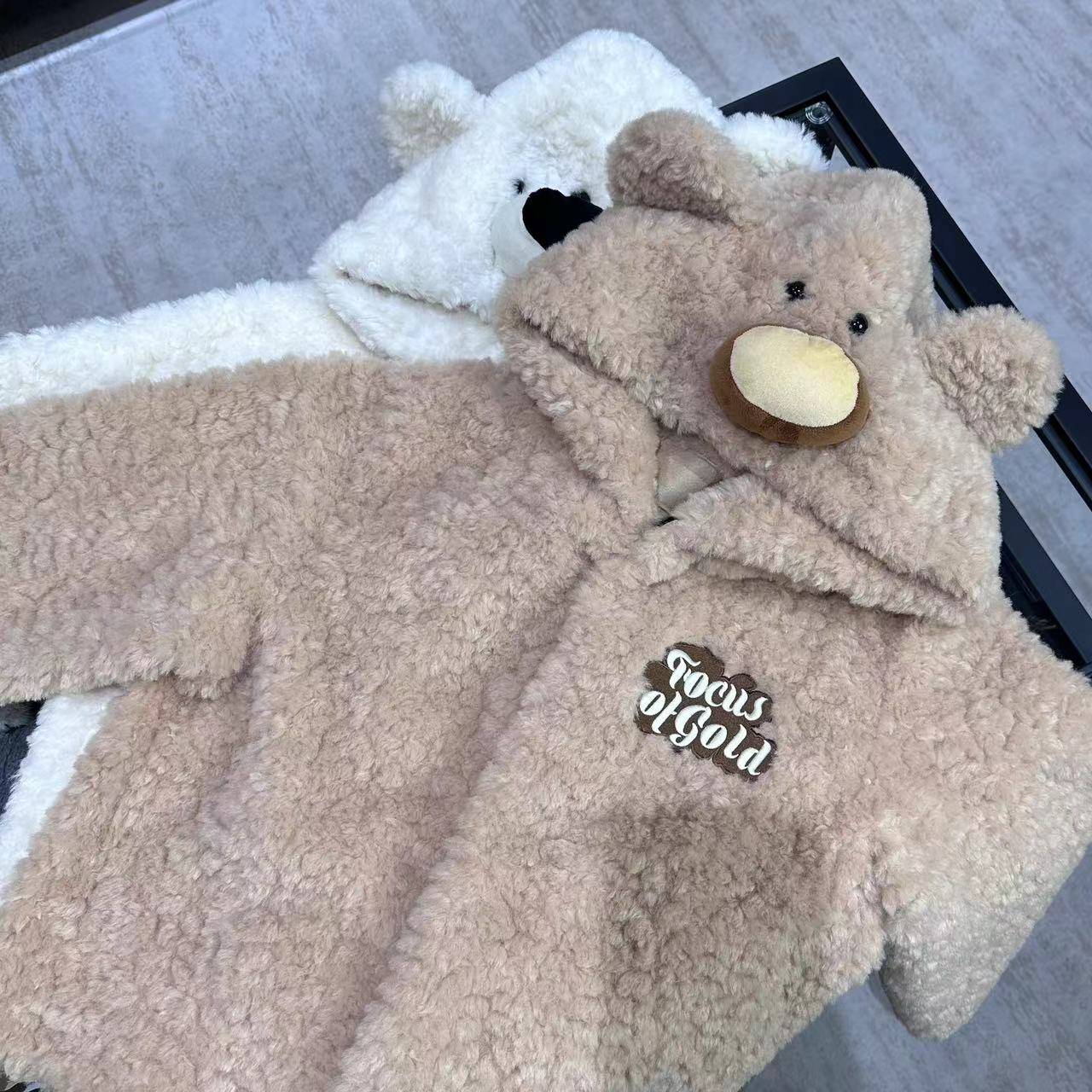 FOG（008）刺绣字母羊羔绒连帽外套女秋冬宽松显瘦-T202