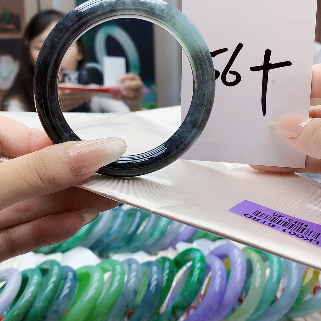 翡翠手镯未镶嵌g