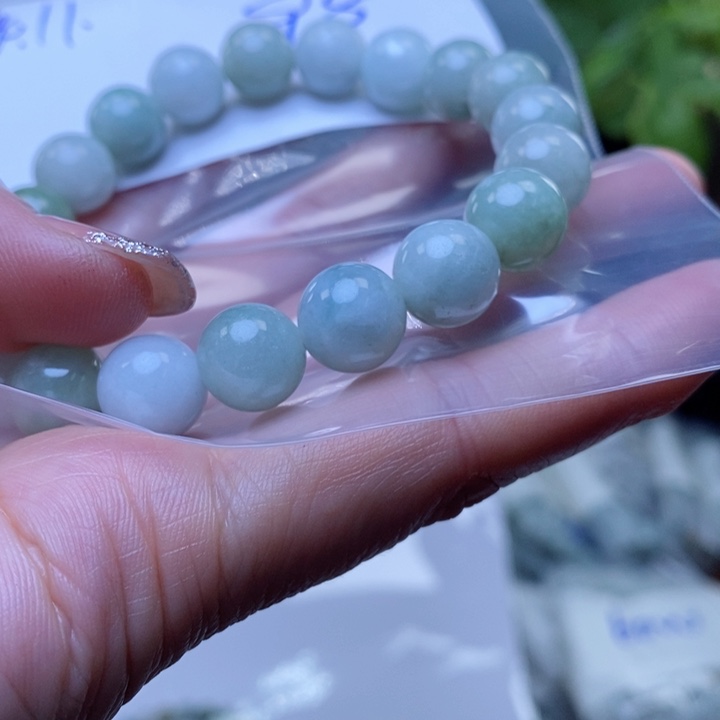 定制翡翠未镶嵌珠串