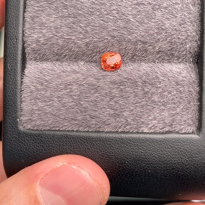 尖晶石裸石0.72克拉