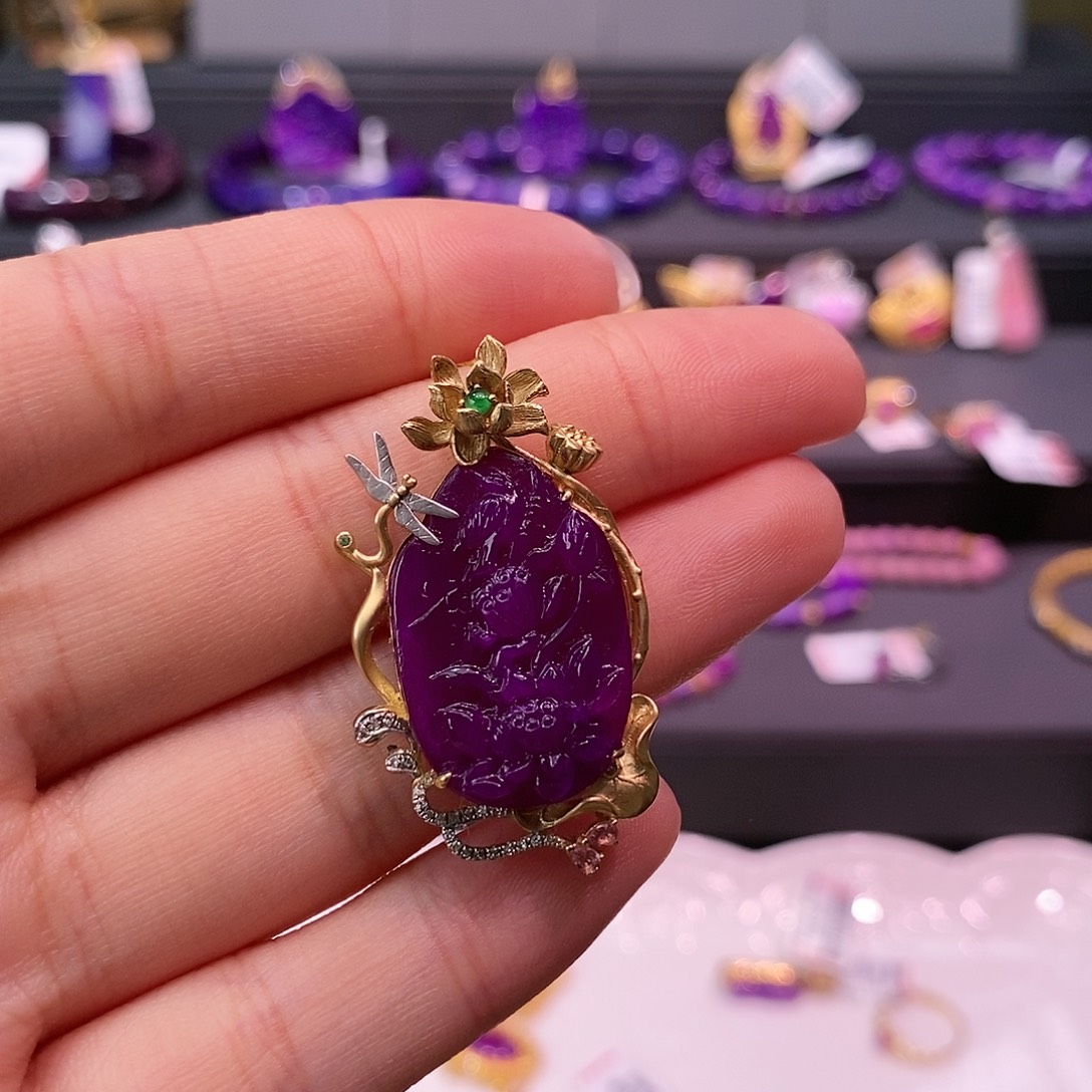 苏纪石（舒俱来）18K金镶嵌吊坠(不含链)