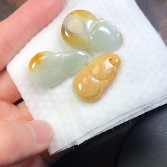 翡翠未镶嵌颈饰缅甸A货，每天下午1点半开播