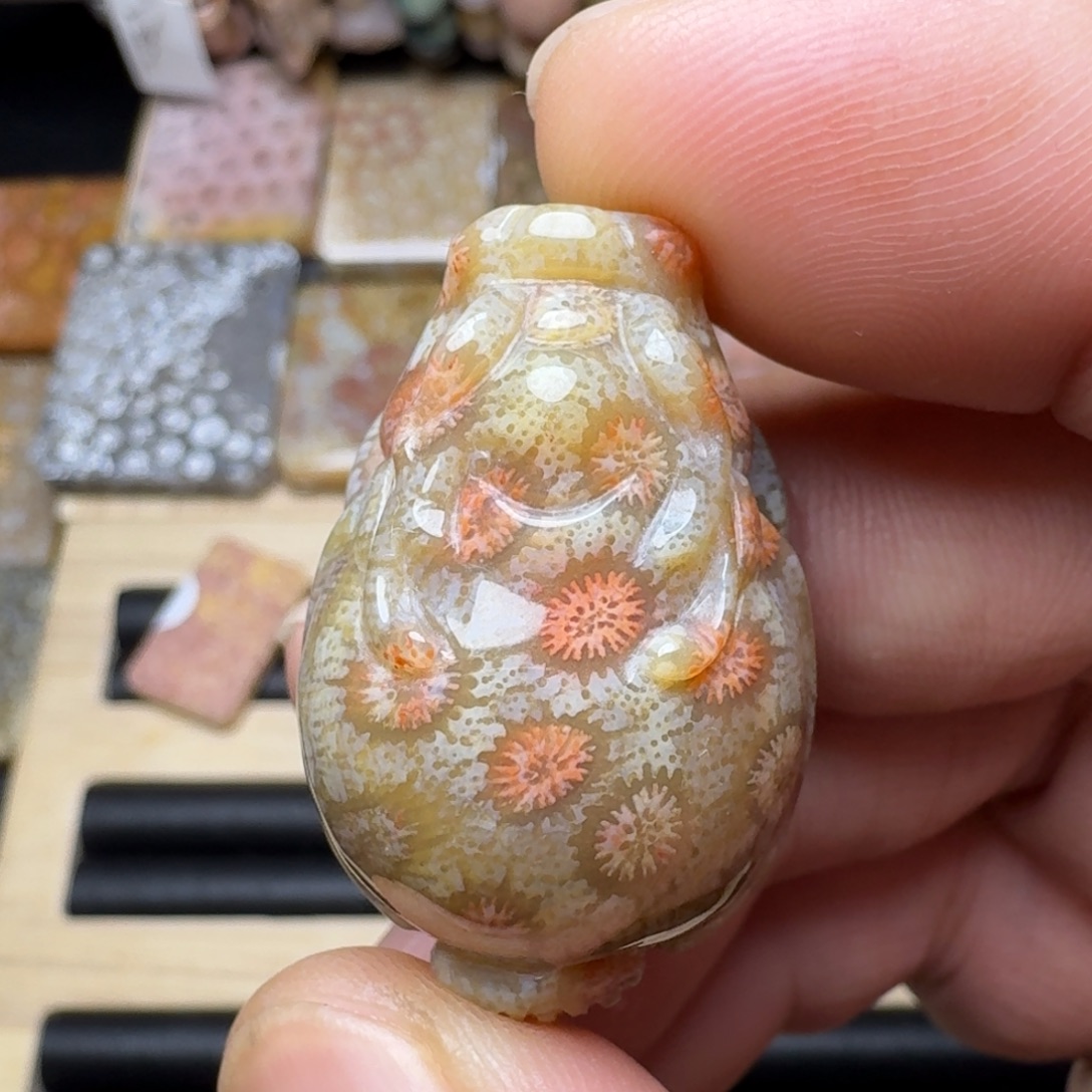 硅化玉未镶嵌纯天然色有机玉石保真色