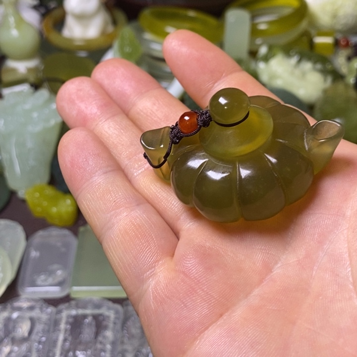 岫玉岫玉挂件未镶嵌