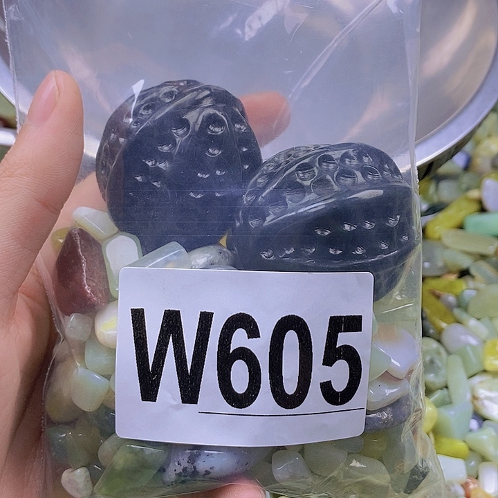 未镶嵌岫玉鱼缸石