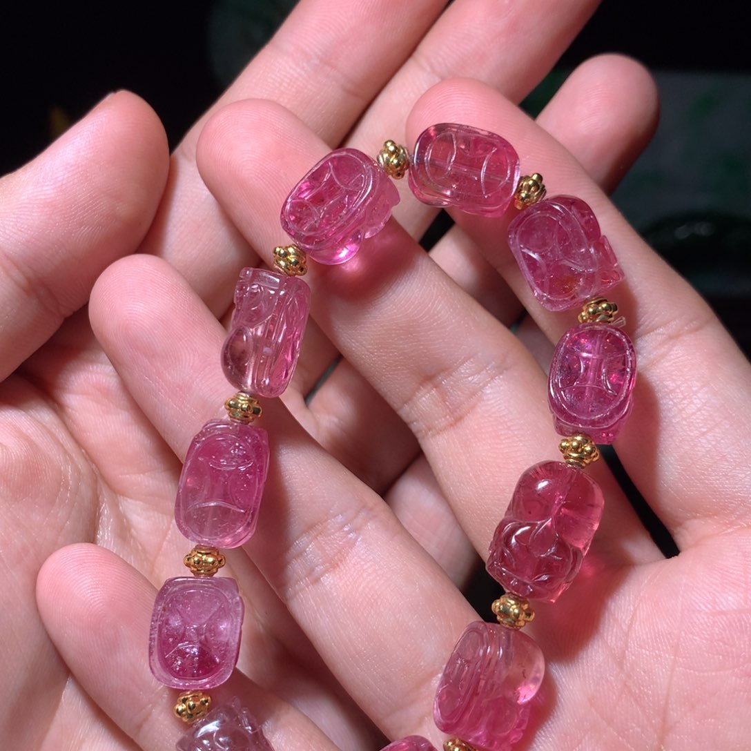 碧玺颈饰合金如**君