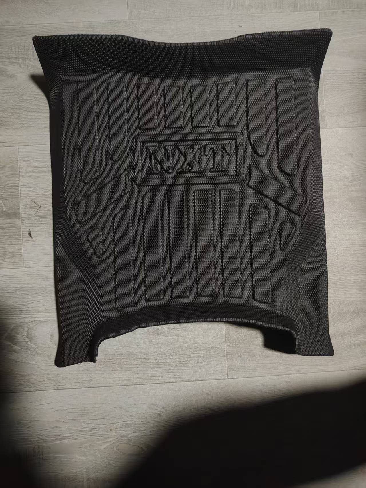 小牛nxt 25款脚垫大包围脚踏垫TPE脚垫防水防滑耐用加厚