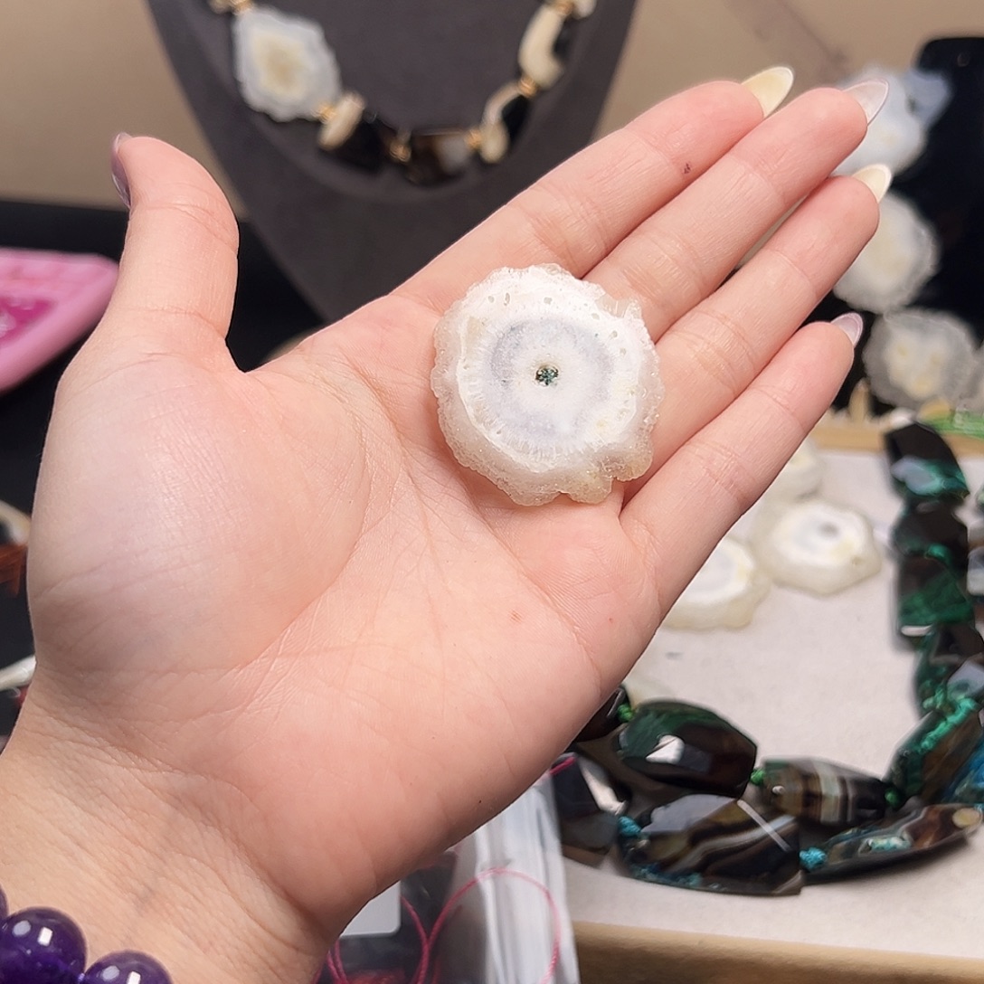 魅***华玛瑙/玉髓合金珠宝半成品b451 满脑花花一条