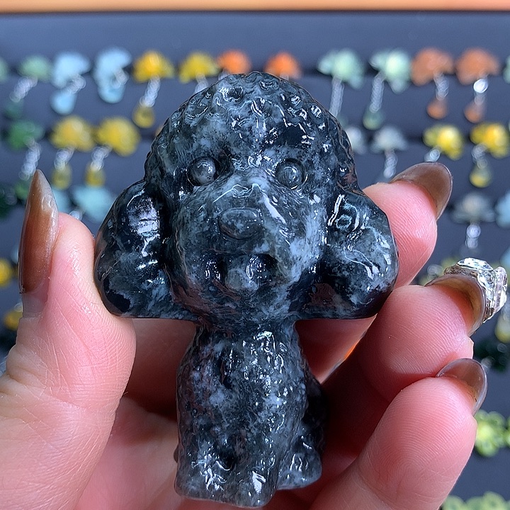 未镶嵌蛇纹石玉耳饰