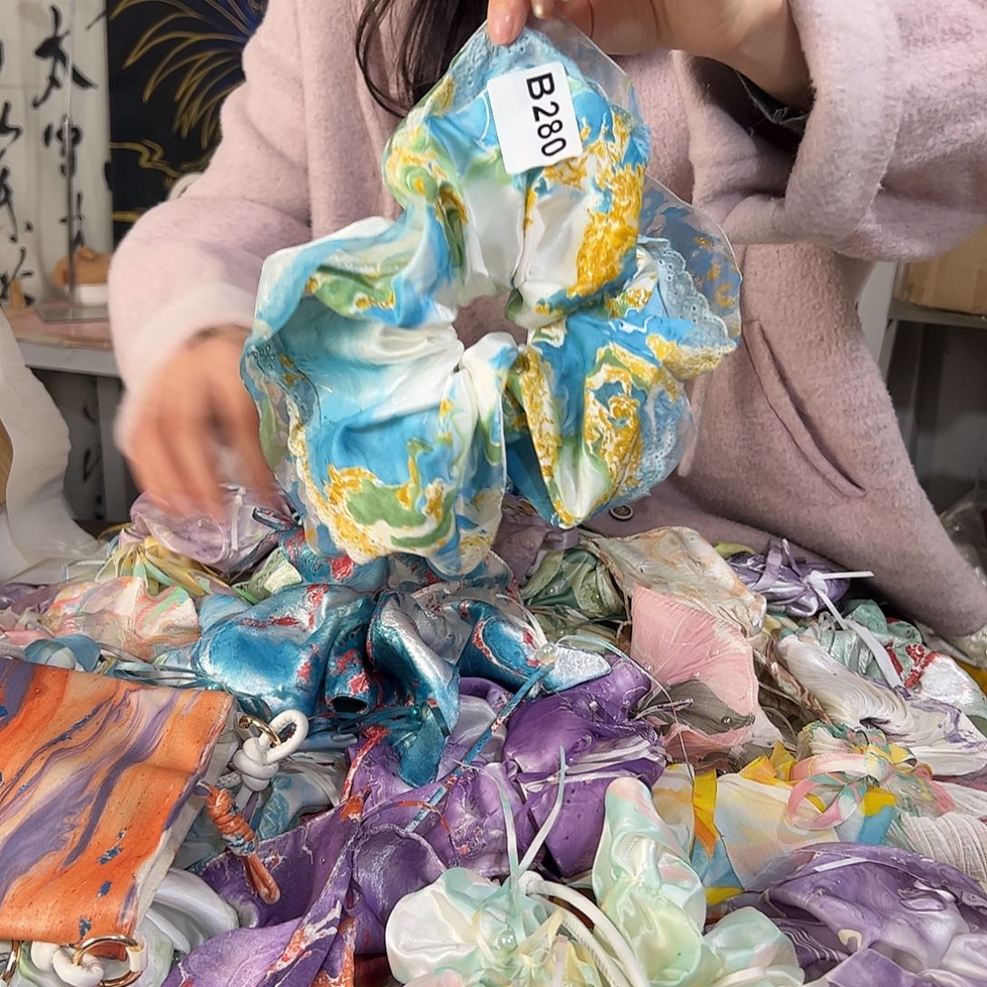 她***星280蕾丝发圈不退不换