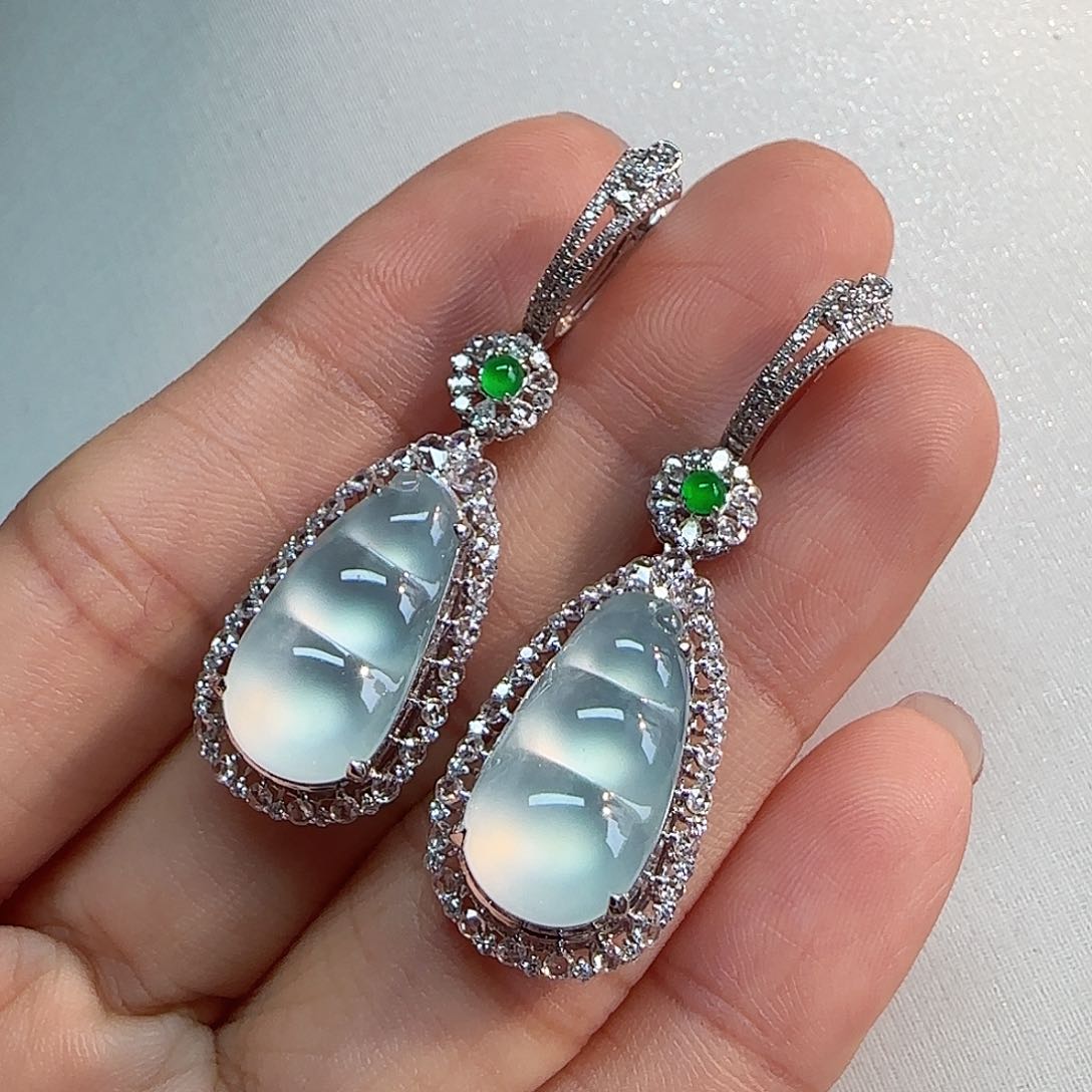 翡翠18K金镶嵌耳坠福豆