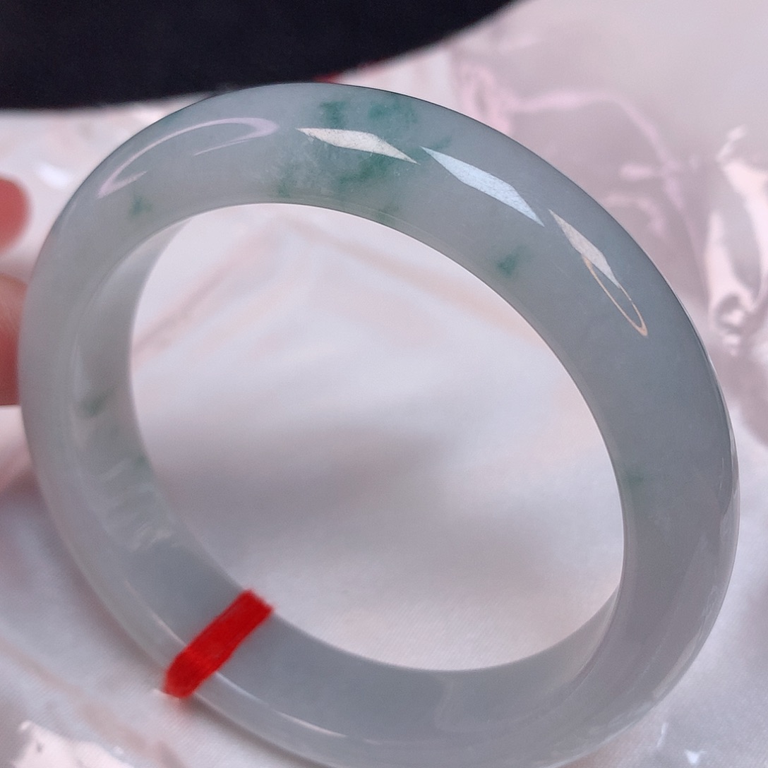 翡翠手镯未镶嵌56+ 翡翠手镯