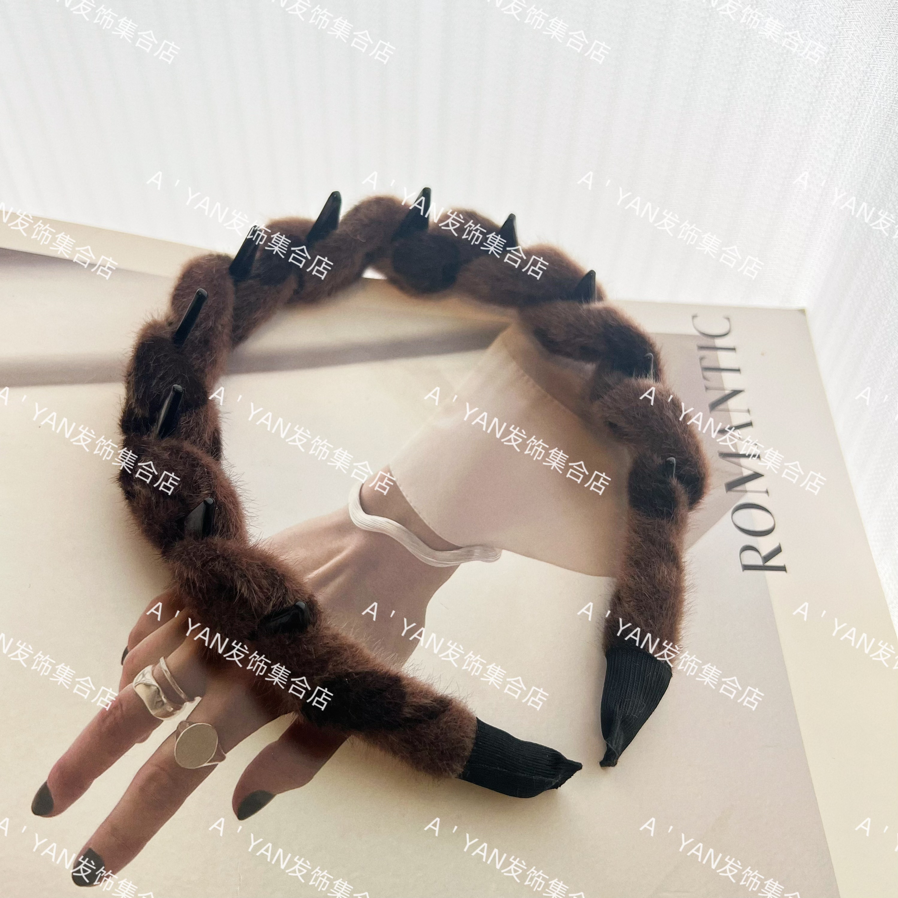 欧韩系复古豹纹带齿毛绒发箍女防滑洗脸发卡秋冬A040