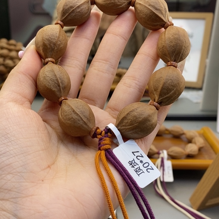 吊坠橄榄核刘*士梅林铁