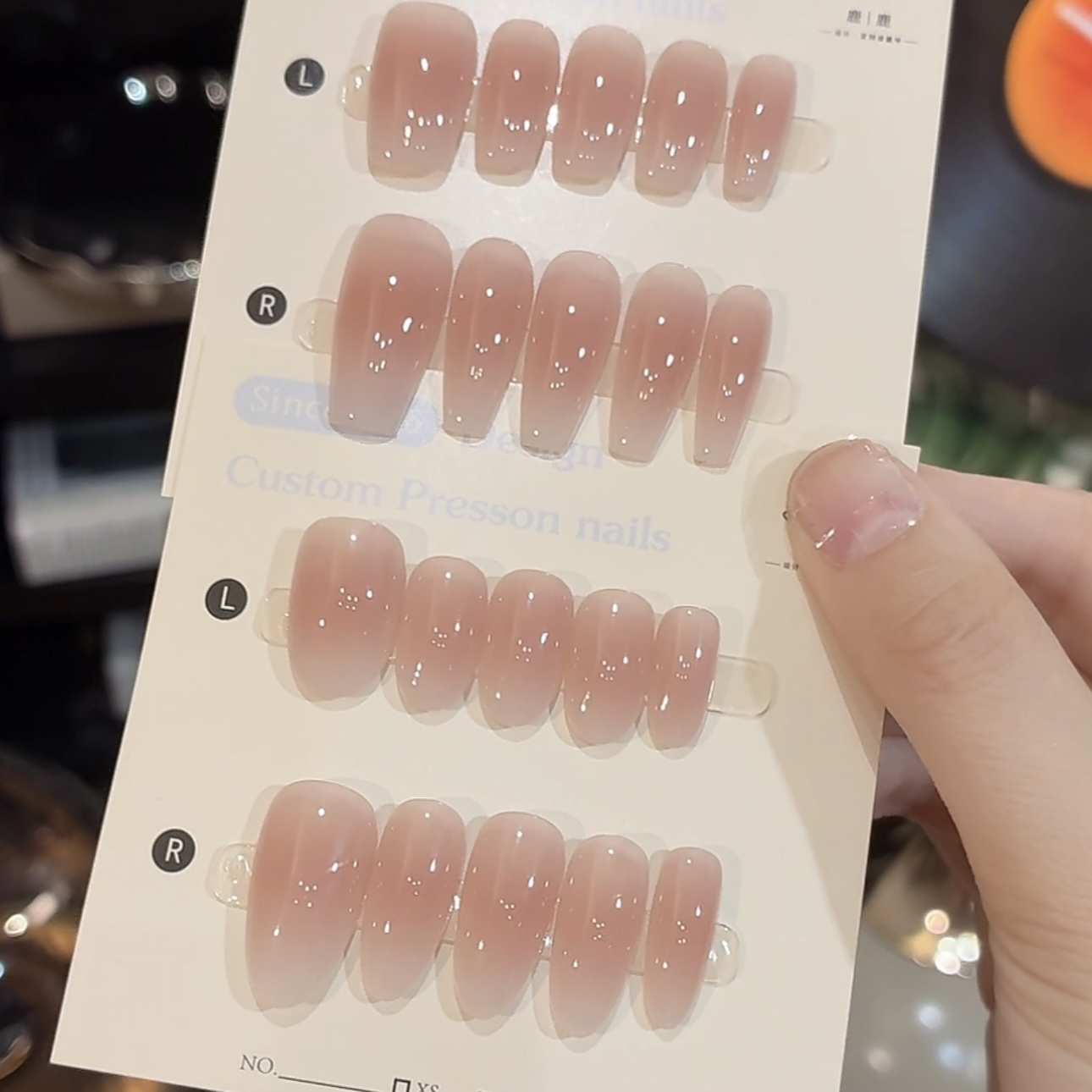 【玉露】鹿鹿家-纯手工穿戴甲三色渐变腮红裸色甘露寺华妃美甲
