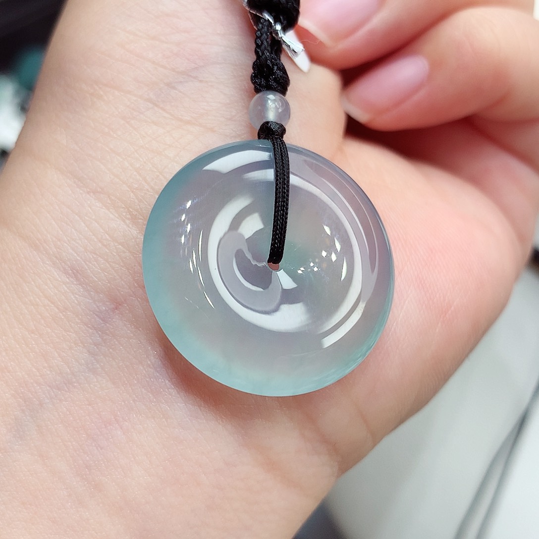 颈饰未镶嵌翡翠翡翠100，26.3/5.3