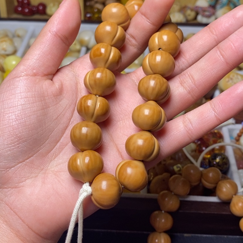 【闪购商品】手串猴头核桃@***4