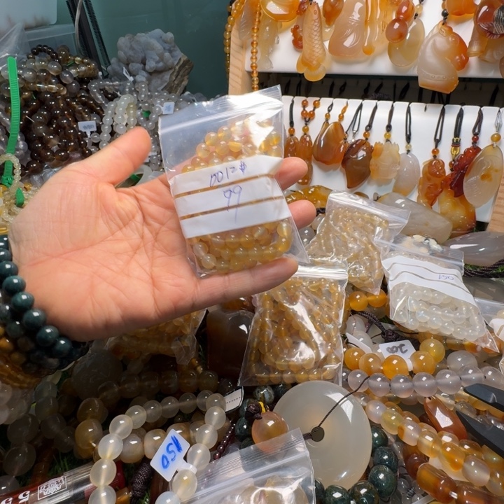 安***琪玛瑙/玉髓未镶嵌颈饰0012……99