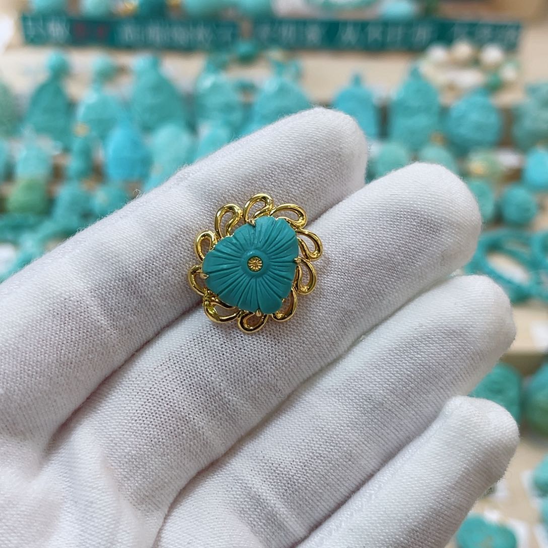 绿松石珠宝奇石18K金镶嵌