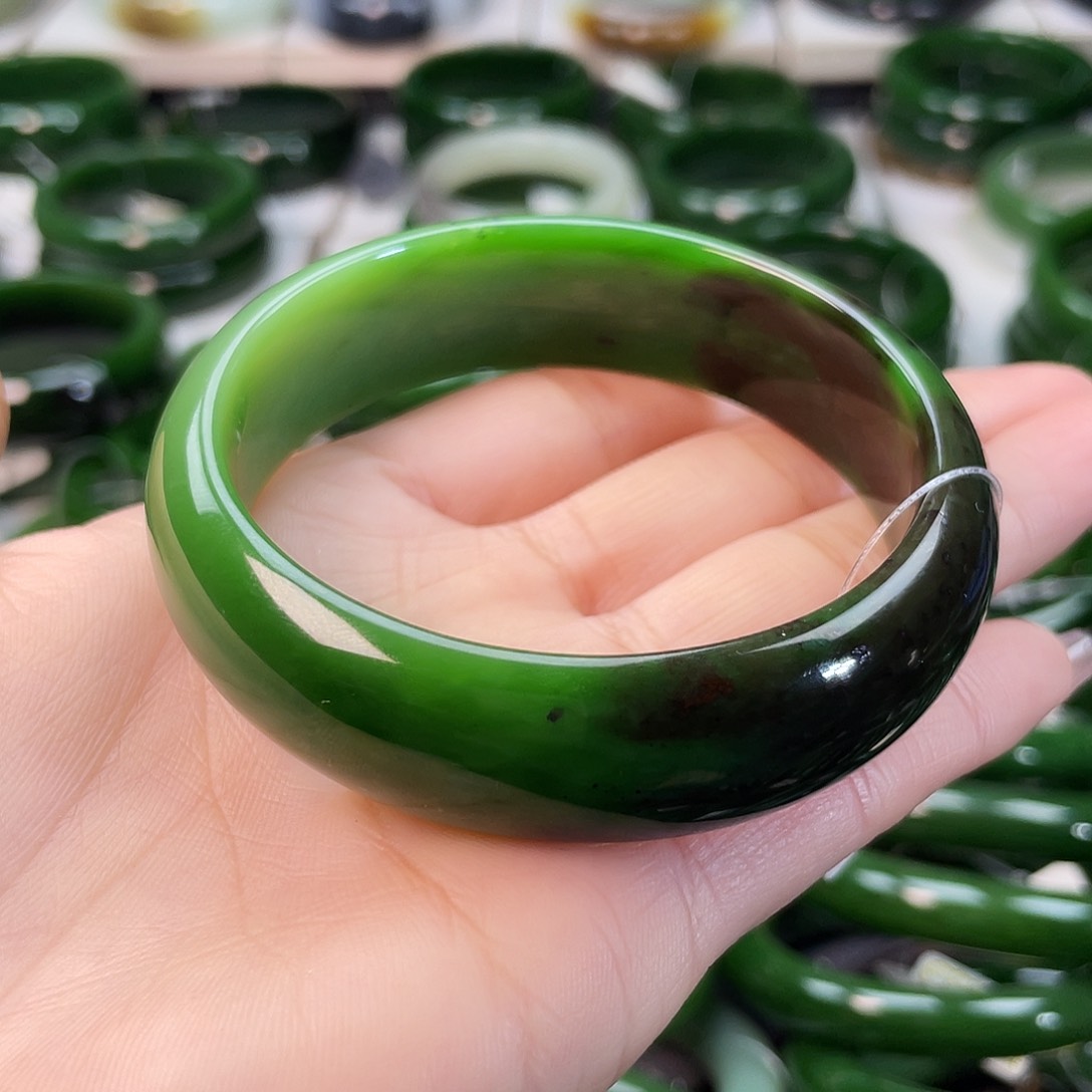 和田玉（碧玉）手镯未镶嵌