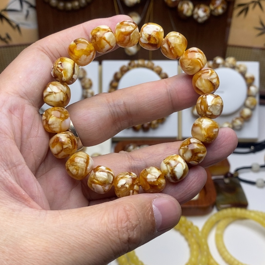 11.5沁色精工老型手串一条