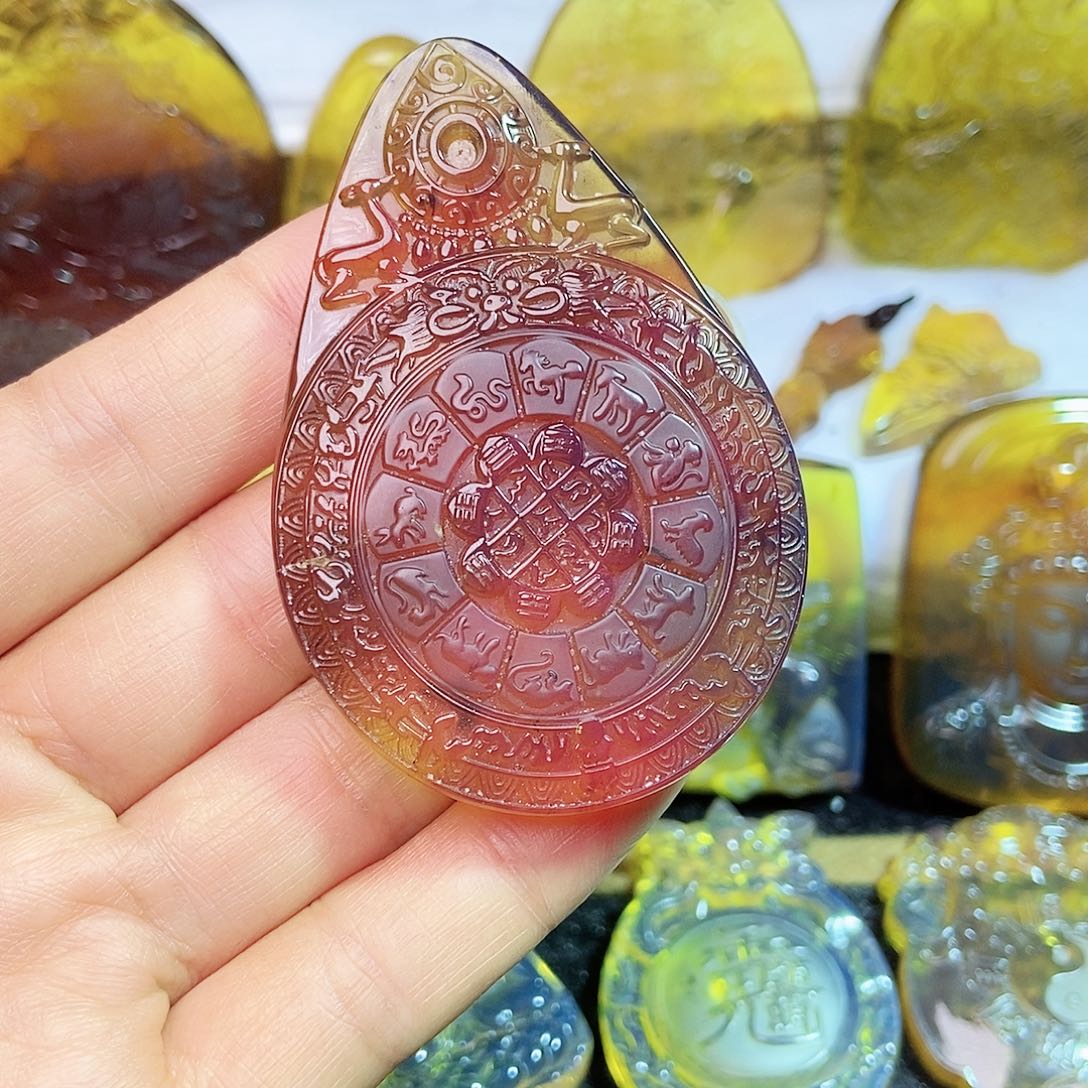 琥珀颈饰未镶嵌十二生肖九宫八卦