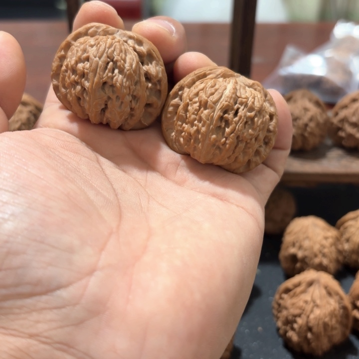 咕***咚文玩核桃吊坠40000000