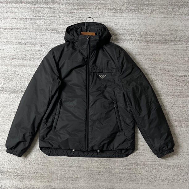 99新 Prada/普拉达 三角钢标可拆卸帽子式棉服外套/尺码48码#0417