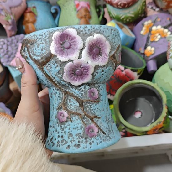 当场凑满15发货，不凑不发，花盆盆口不方不圆有针孔黑点矿点是正常