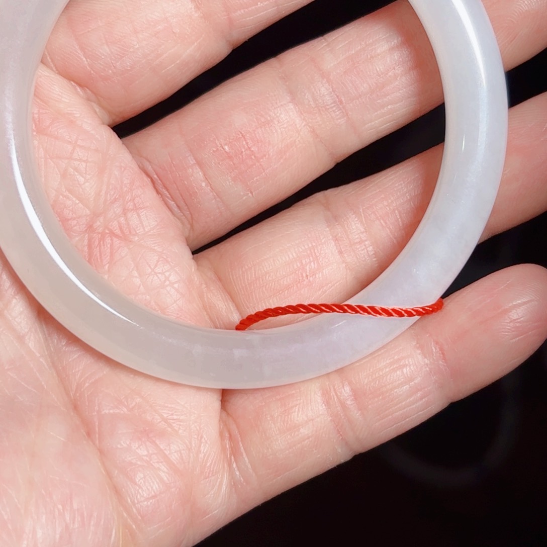 和田玉手镯未镶嵌?**?