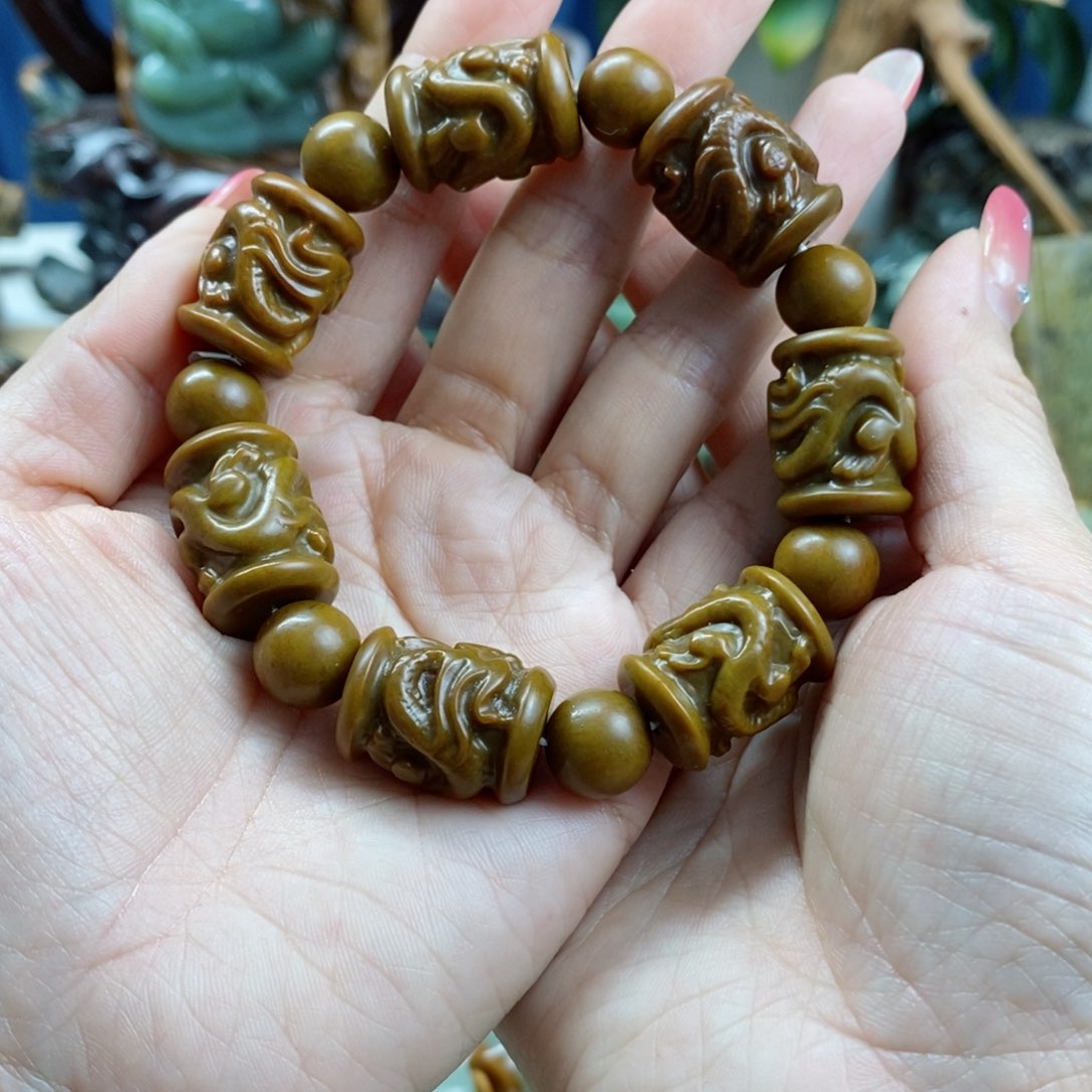 透闪石质玉手链未镶嵌