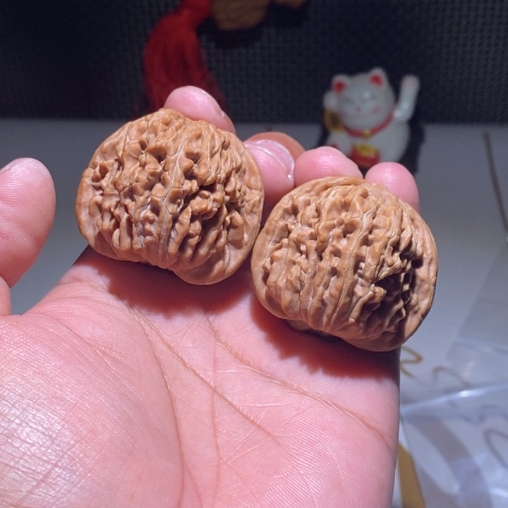 把件文玩核桃紫***王四座楼