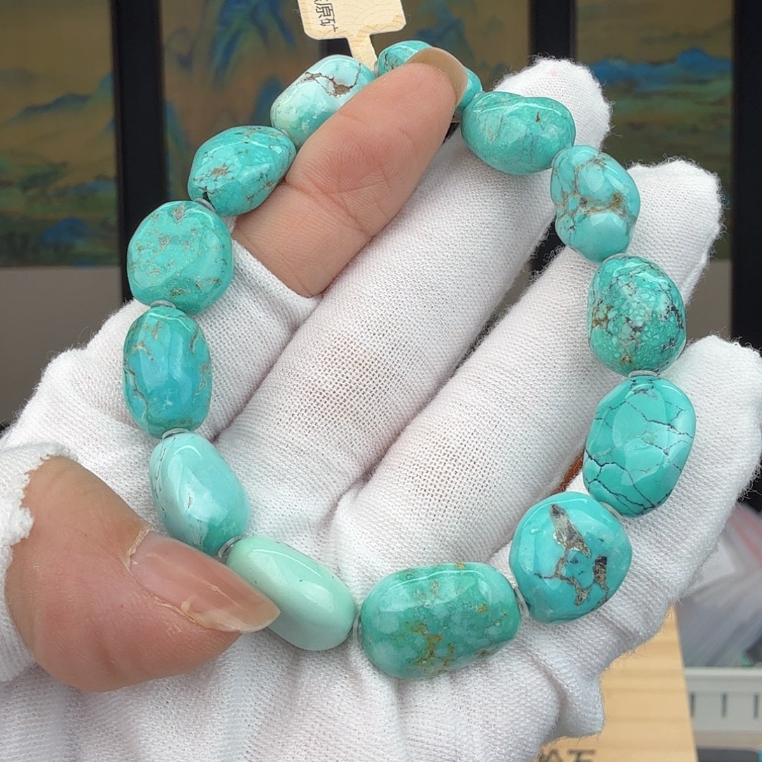 绿松石未镶嵌珠宝奇石