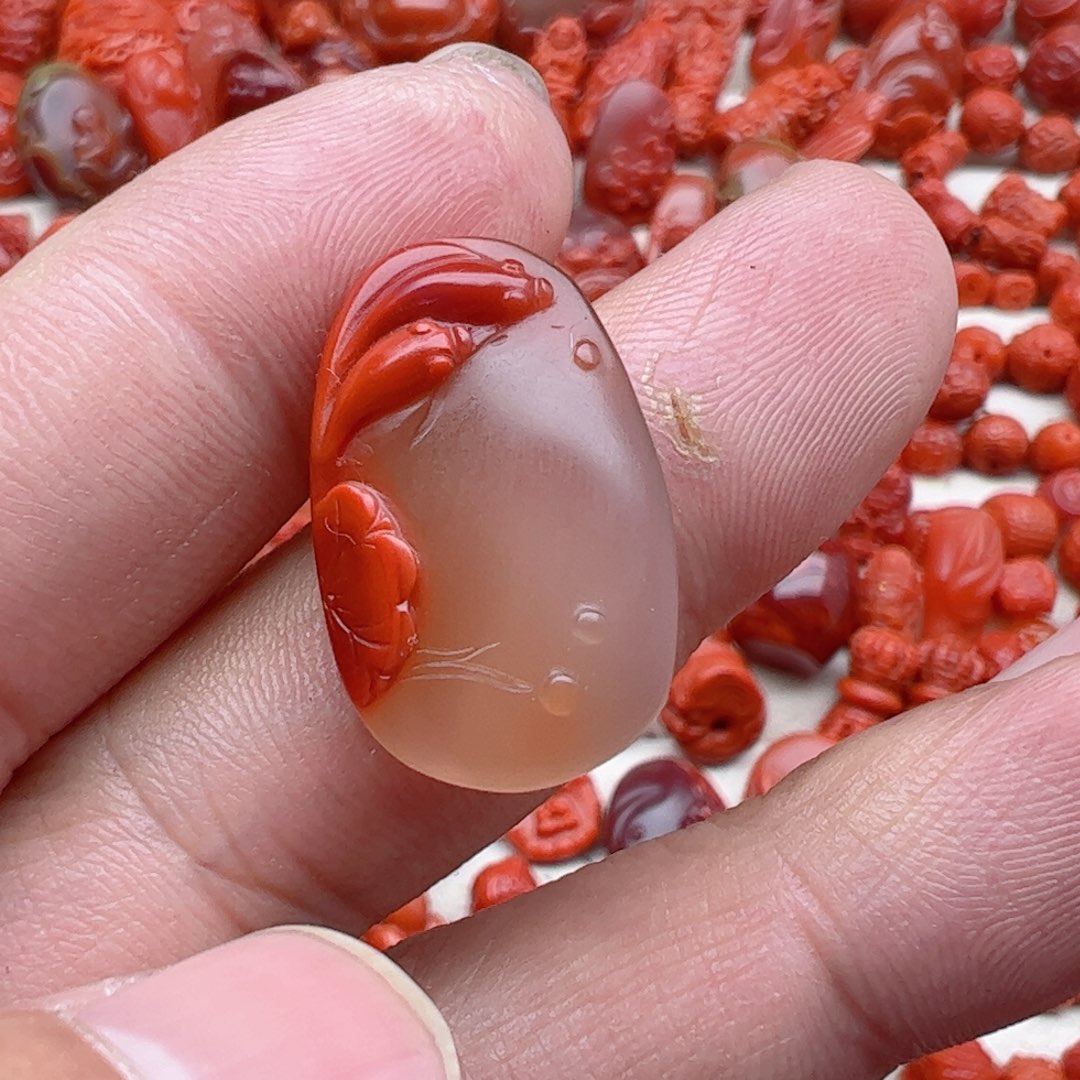 南红玛瑙配饰未镶嵌