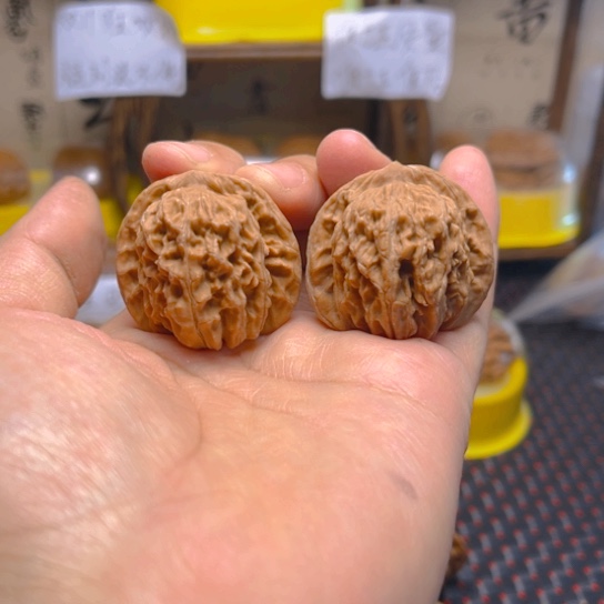 文玩核桃吊坠四座楼