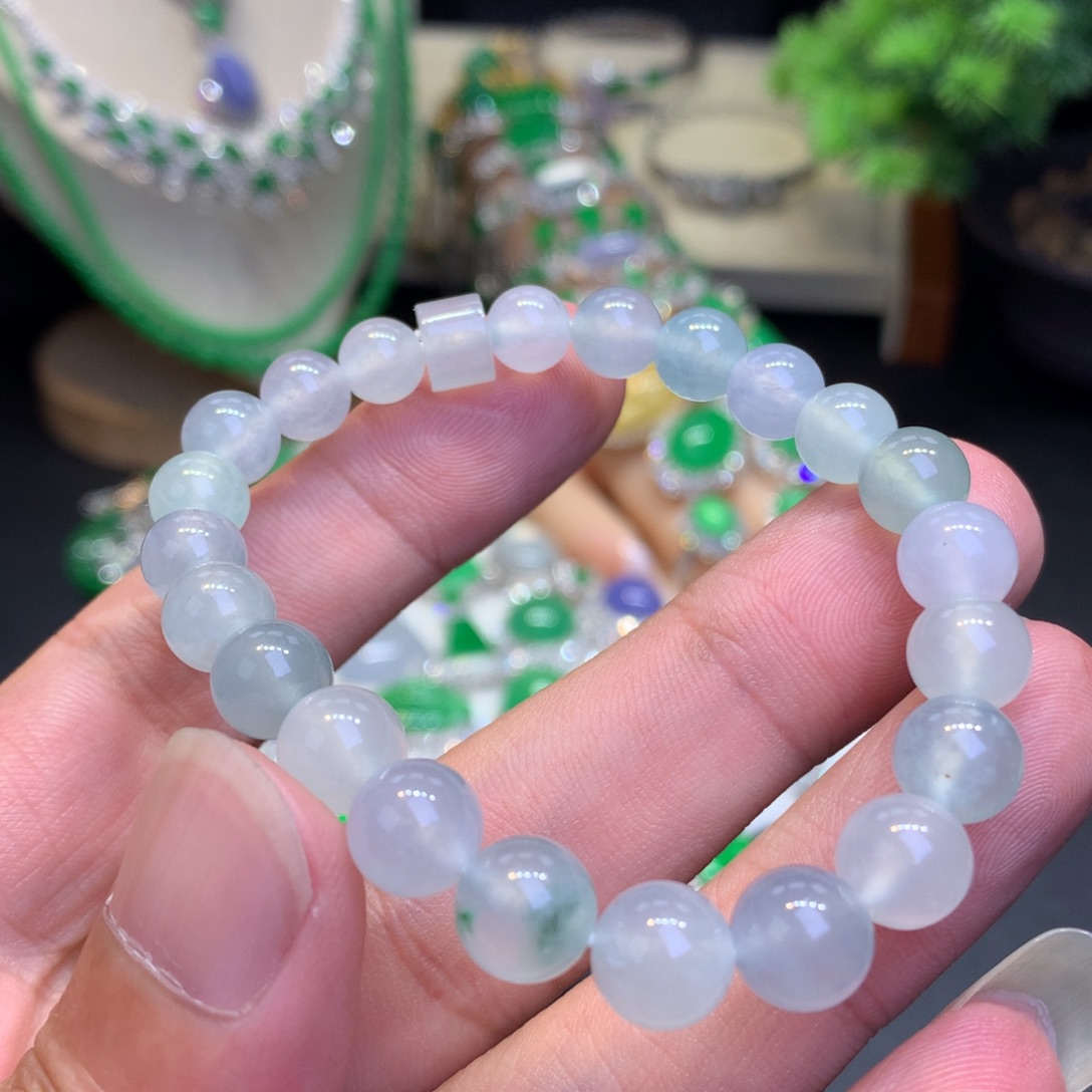 手链翡翠未镶嵌珠子