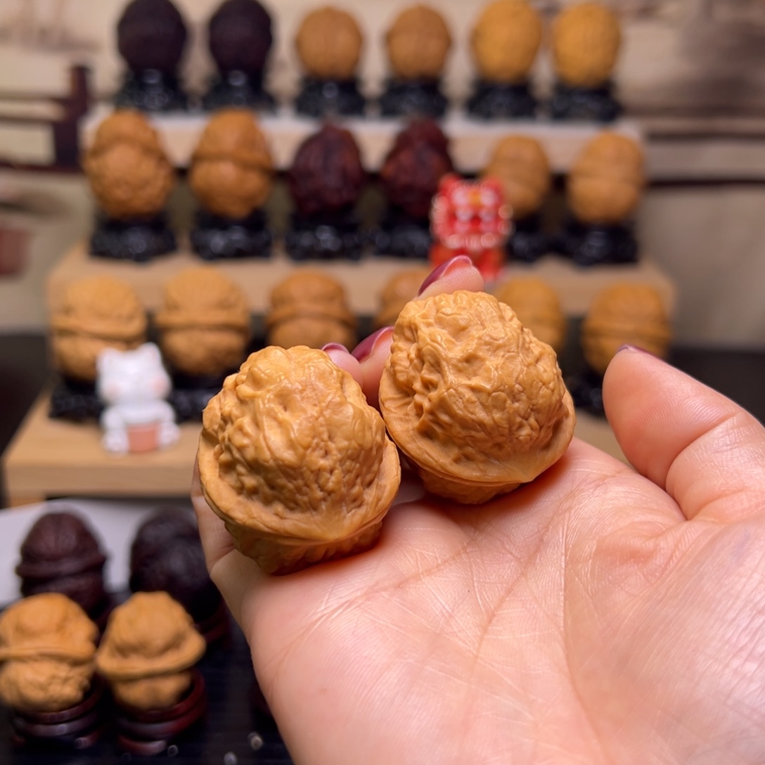 文玩核桃把件小金蛙33H