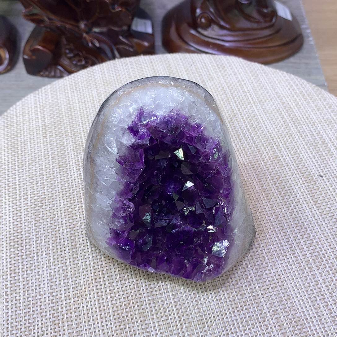 紫晶大型摆件（非配饰）未镶嵌