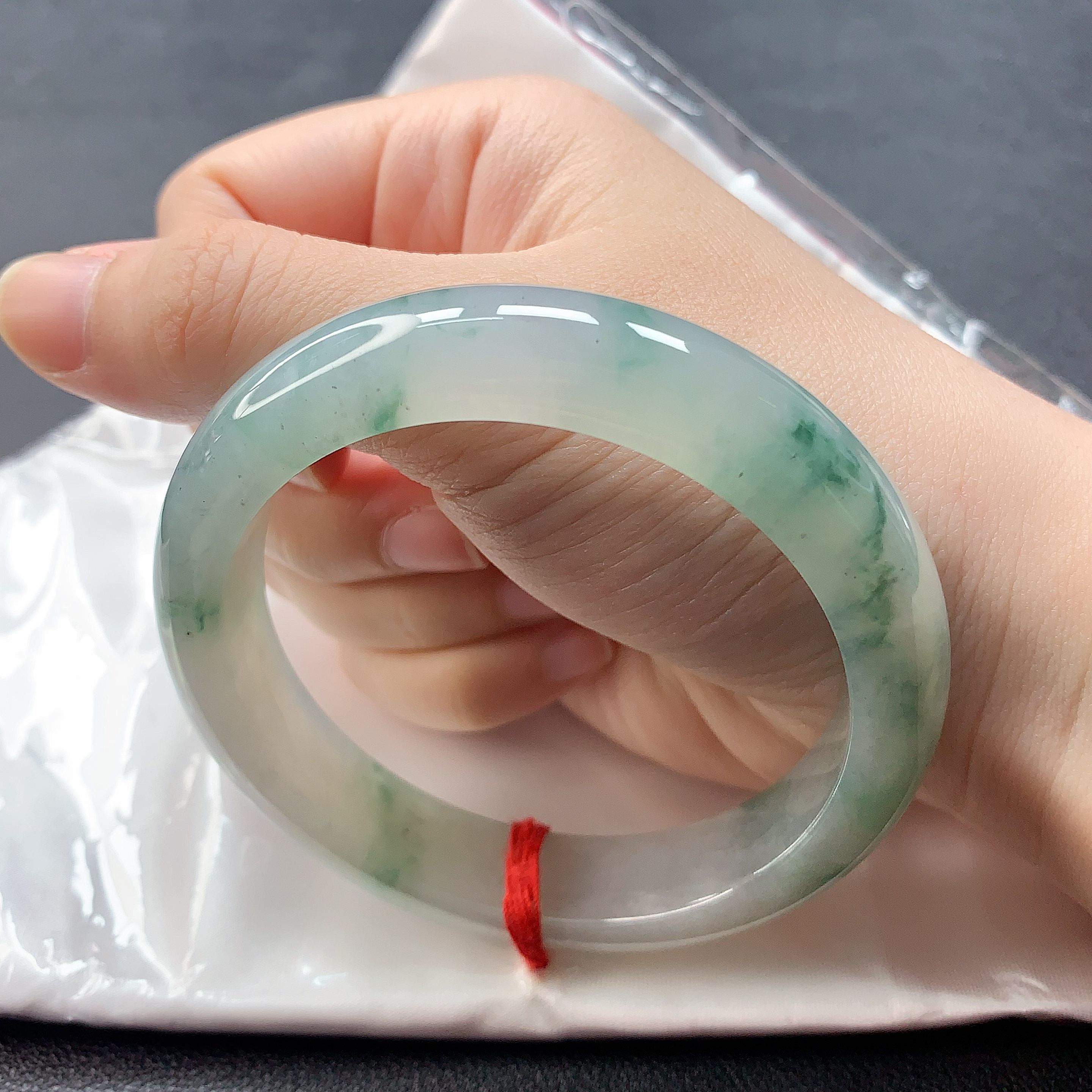 缅甸天然A货翡翠57+圈口冰透飘绿花宽边手镯时尚百搭平安镯