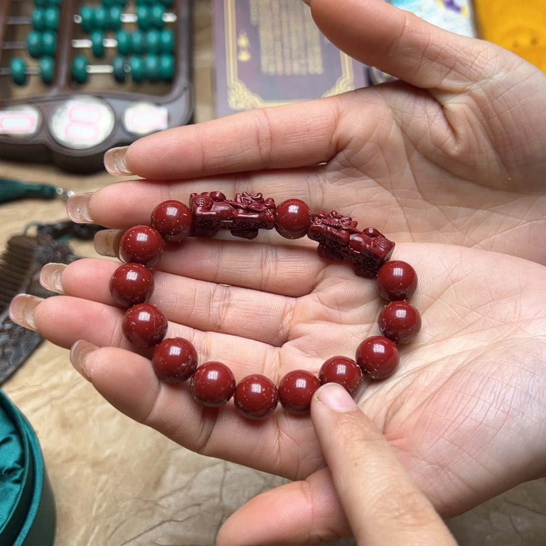 大叶紫檀（黑酸枝木类）