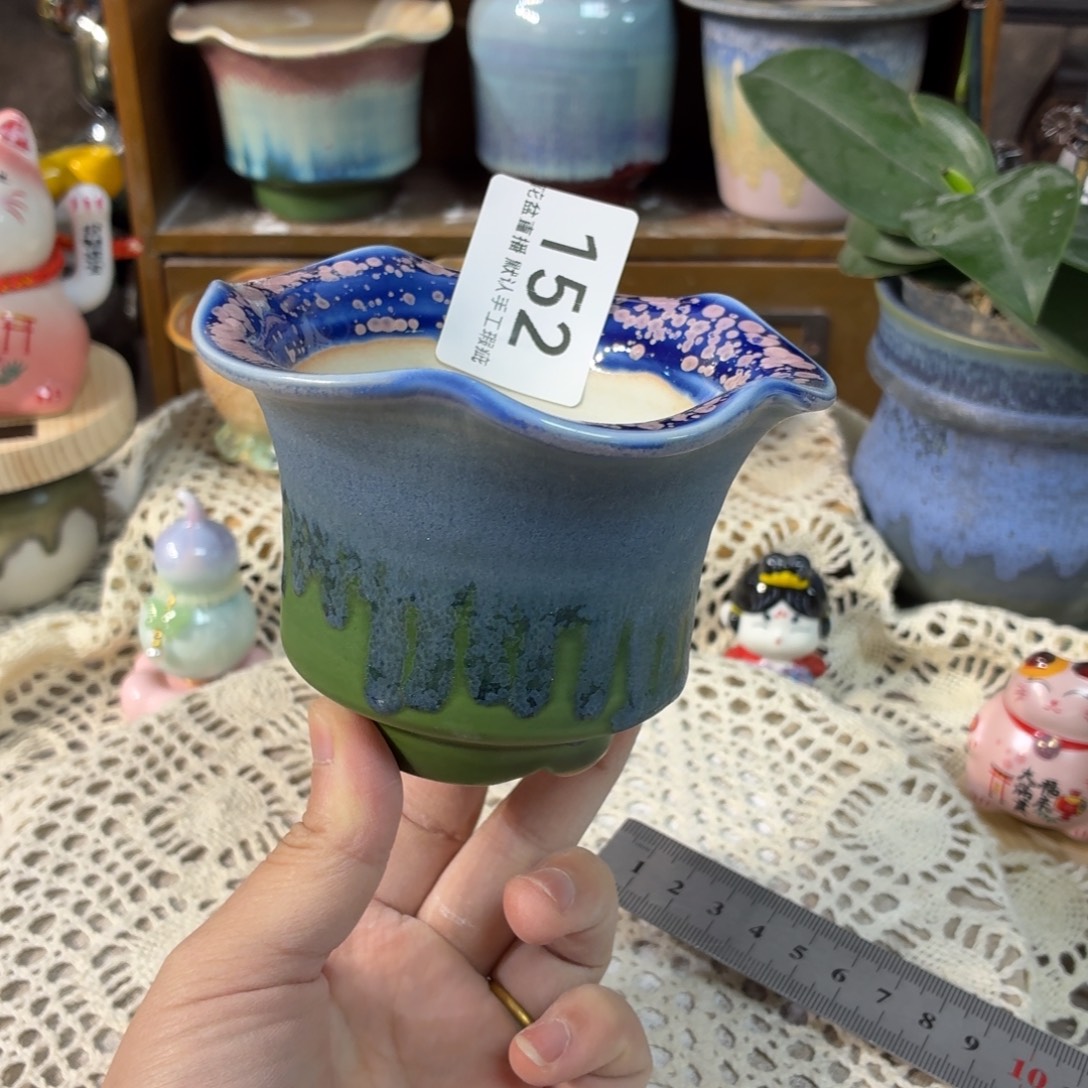 景德镇陶瓷花盆艺术