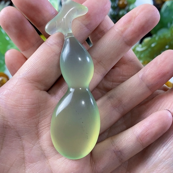 岫玉手把件未镶嵌